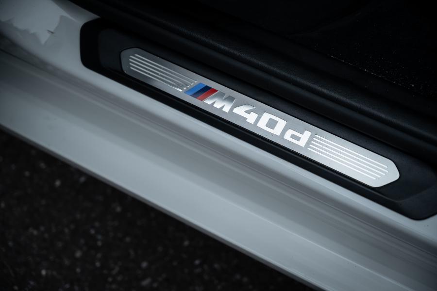 Логотип BMW X3 M40d (G01) 2019 года  (JP) (фото 4 из 28)